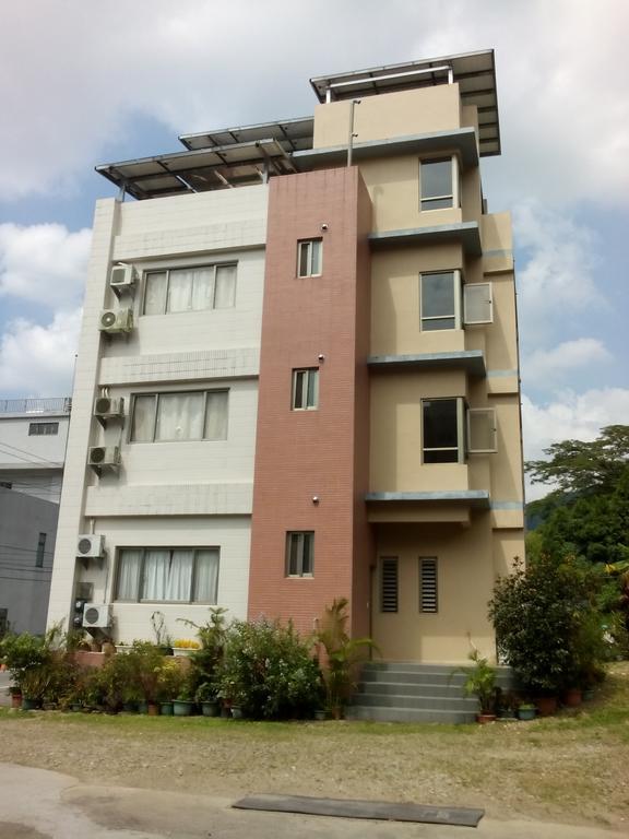 Sky Water Apartment Puli Exterior photo